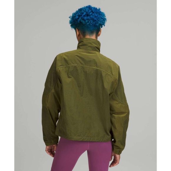 Lululemon Ripstop Relaxed-Fit Short Jacket - Picture 4 of 10